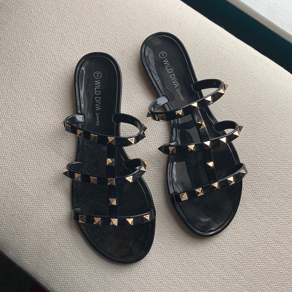 New Size 7 Sandals